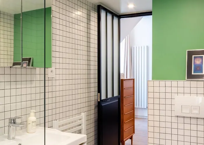 Spacious On The Champs-elysees Апартаменты Париж